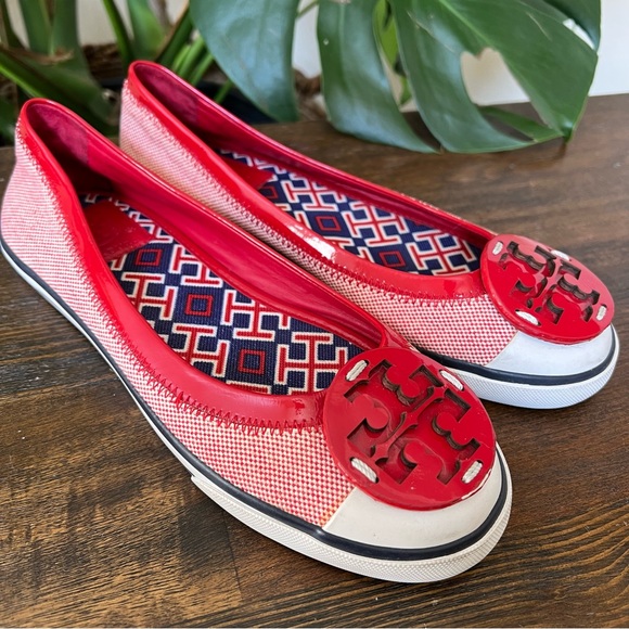 💕Host Pick💕Tory Burch Channing Red Patent Leather/Canvas Flats Hardly Used! - Picture 3 of 11